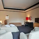 Mercure President