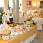 Mercure President 4*
