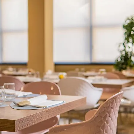Mercure President 4*