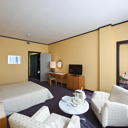 Mercure President 4*