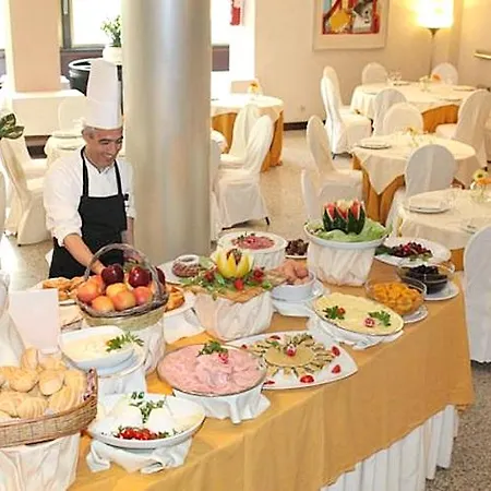 Hotel Mercure President
