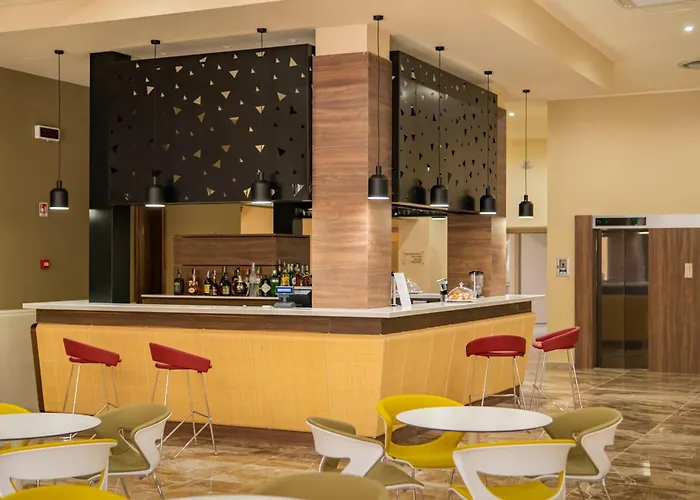 Mercure President 4* לצ'ה